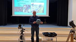 Dr. Björn Kattentidt bei seinem Vortrag Dr. Björn Kattentidt bei seinem Vortrag