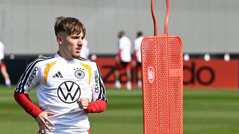 Erstmals im Kreis der Nationalmannschaft: Bayern-Youngster Lennart Karl.