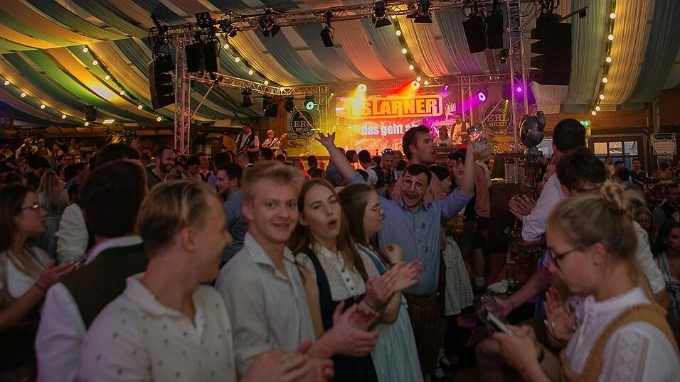 Die Partybilder vom Freitag, 12. August 2022, aus dem Festzelt Wenisch.