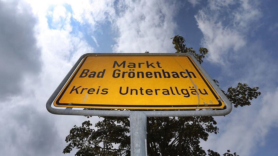 In einem Milchviehbetrieb im Allgäu sollen erneut Rinder misshandelt worden sein. (Symbolbild)