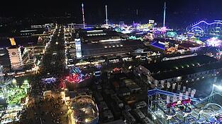 Zwei Ordner sollen gegen die Oktoberfestverordnung verstoßen haben. (Archivbild)