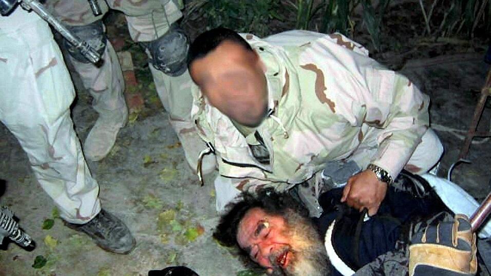 Die Invasion f&uuml;hrte schlie&szlig;lich zur Festnahme Saddam Husseins. (Archivbild)
