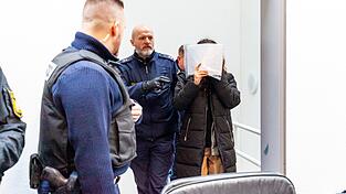 Das Urteil gegen die Angeklagte im Doppelgängerin-Fall ist nun rechtskräftig. (Archivbild) Das Urteil gegen die Angeklagte im Doppelgängerin-Fall ist nun rechtskräftig. (Archivbild)