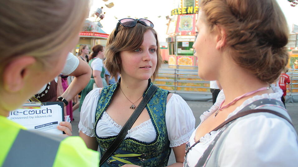 Schnappsch&uuml;sse von der Single-Couch aufgenommen am Donnerstag, 13. August (Foto: Paul Przybilla)