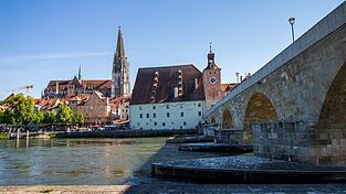 Die Stadt Regensburg könnte es als ostbayerische Vertreterin in das neue Buchstabier-Alphabet schaffen und den Namen 'Richard' ersetzen.
