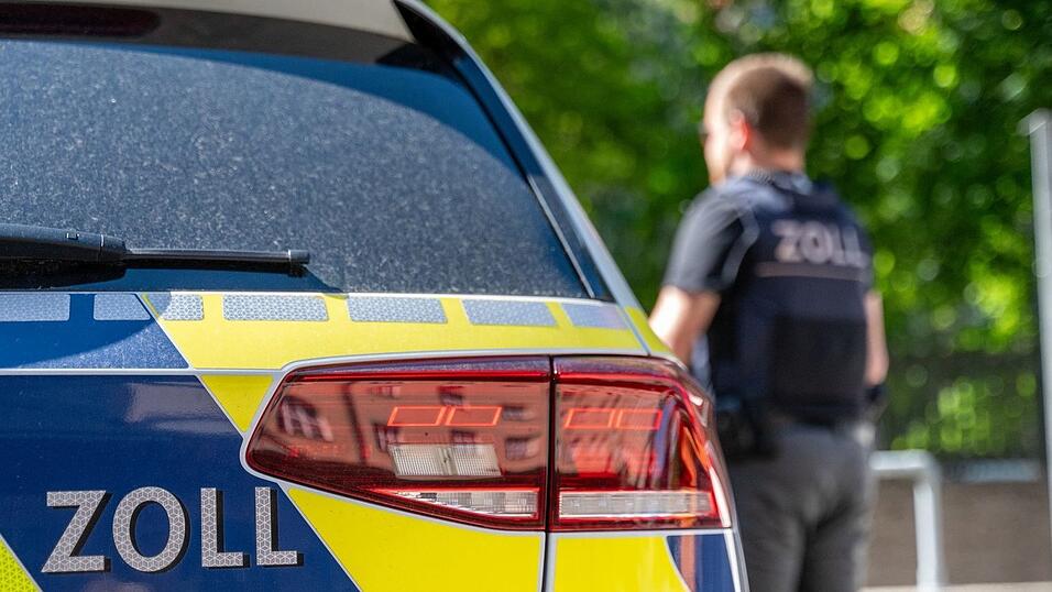 Mit Hunderten Einsatzkr&auml;ften gab es eine Gro&szlig;aktion von Polizei und Zoll. (Symbolbild)