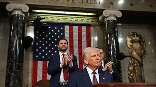 Jüngste Aussagen von Donald Trump werden gedeutet, dass der US-Präsident selbst eine Rezession nicht mehr ausschließt. (Archivbild)