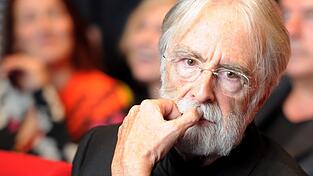 Der Regisseur Michael Haneke bei der Verleihung des Deutschen Regiepreises 'Metropolis' in die Hochschule für Fernsehen und Film. Der Regisseur Michael Haneke bei der Verleihung des Deutschen Regiepreises 'Metropolis' in die Hochschule für Fernsehen und Film.