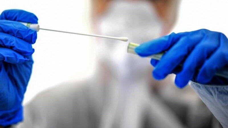 Der Landkreis Kelheim hat nun einen Fragenkatalog rund um das Corona-Testzentrum in Kelheim zusammengestellt. (Symbolbild)