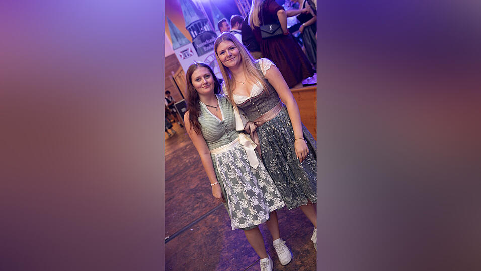 Die Partybilder vom Montag, 18. August, aus dem Festzelt Reisinger. Die Partybilder vom Montag, 18. August, aus dem Festzelt Reisinger.