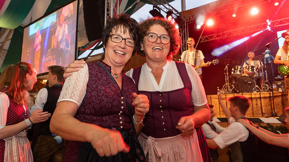 Die Partybilder vom Montag, 19. August, aus dem Festzelt Weckmann. Die Partybilder vom Montag, 19. August, aus dem Festzelt Weckmann.