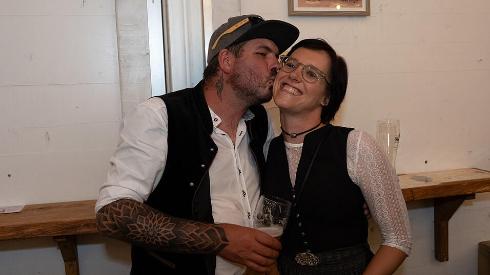 Die Partybilder vom Montag, 14. August 2023, aus dem Festzelt Greindl. Die Partybilder vom Montag, 14. August 2023, aus dem Festzelt Greindl.