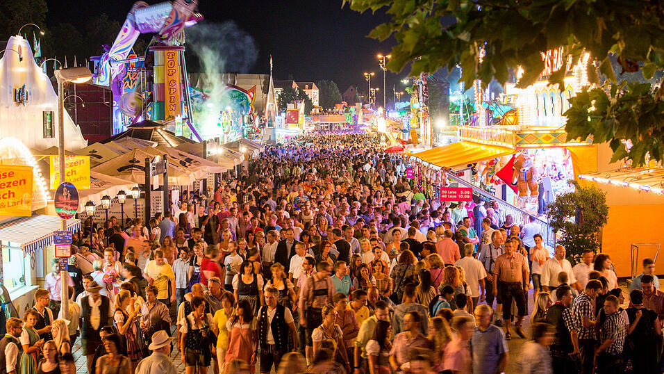 Impressionen vom Gäubodenvolksfest. Foto: Mathias Adam Impressionen vom Gäubodenvolksfest. Foto: Mathias Adam