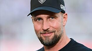 Sieht den Transferpoker entspannt: VfB-Trainer Sebastian Hoeneß.