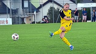 Jakob Zitzelsberger fällt nach einem Kreuzbandriss für den Rest der Saison aus.