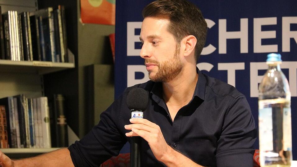 Beim Freistunde-Talk gab 'MrWissen2Go' Einblicke in seinen YouTube-Kanal.