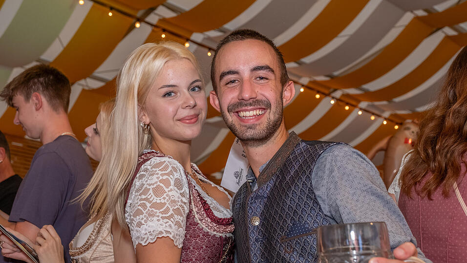 Die Partybilder vom Sonntag, 13. August 2023, aus dem Festzelt Nothaft. Die Partybilder vom Sonntag, 13. August 2023, aus dem Festzelt Nothaft.