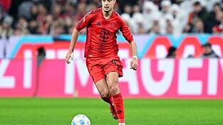 Bayern Pavlovic fällt längere Zeit aus Bayern Pavlovic fällt längere Zeit aus