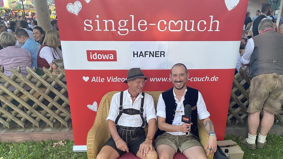 Langweilig wird es bei uns auf der Couch nie – dafür sorgen die sympathischen Gäste und die Moderatoren, die natürlich auch ihren Spaß haben. Langweilig wird es bei uns auf der Couch nie – dafür sorgen die sympathischen Gäste und die Moderatoren, die natürlich auch ihren Spaß haben.