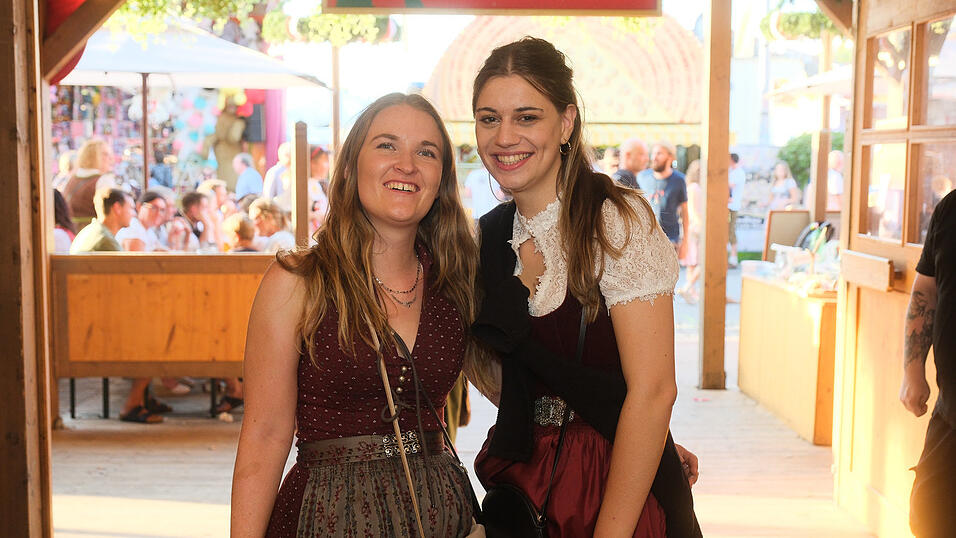 Die Partybilder vom Mittwoch, 16. August 2023, aus dem Festzelt Krönner. Die Partybilder vom Mittwoch, 16. August 2023, aus dem Festzelt Krönner.