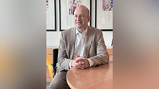 VHG-Schulleiter Clemens Kink geht heuer in den Ruhestand. VHG-Schulleiter Clemens Kink geht heuer in den Ruhestand.