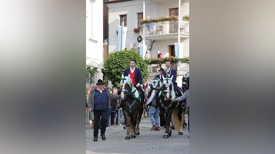 613 Jahre Kötztinger Pfingstritt 613 Jahre Kötztinger Pfingstritt
