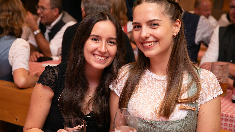 Die Partybilder vom Samstag, 16. August, aus dem Festzelt Krönner. Die Partybilder vom Samstag, 16. August, aus dem Festzelt Krönner.