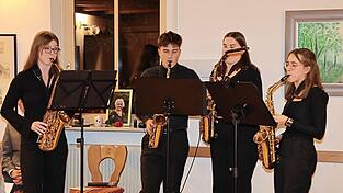 Die „Saxophon-Brüder*innen“ wurden durch männlichen Zuwachs zum Quartett. Die „Saxophon-Brüder*innen“ wurden durch männlichen Zuwachs zum Quartett.