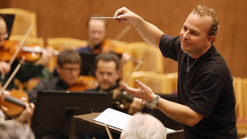 Es sei ein Herzenswunsch von ihm gewesen, dass ein St&uuml;ck von Price beim Neujahrskonzert in Wien gespielt werde, sagte der 50-J&auml;hrige.