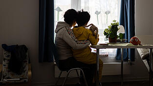 Am 28. Februar 2025, genau vor einem Jahr, ist auf Bundesebene das Gewalthilfegesetz in Kraft getreten. Herzst&uuml;ck ist der Rechtsanspruch auf Schutz und Beratung in Frauenh&auml;usern und anderen Hilfeeinrichtungen.