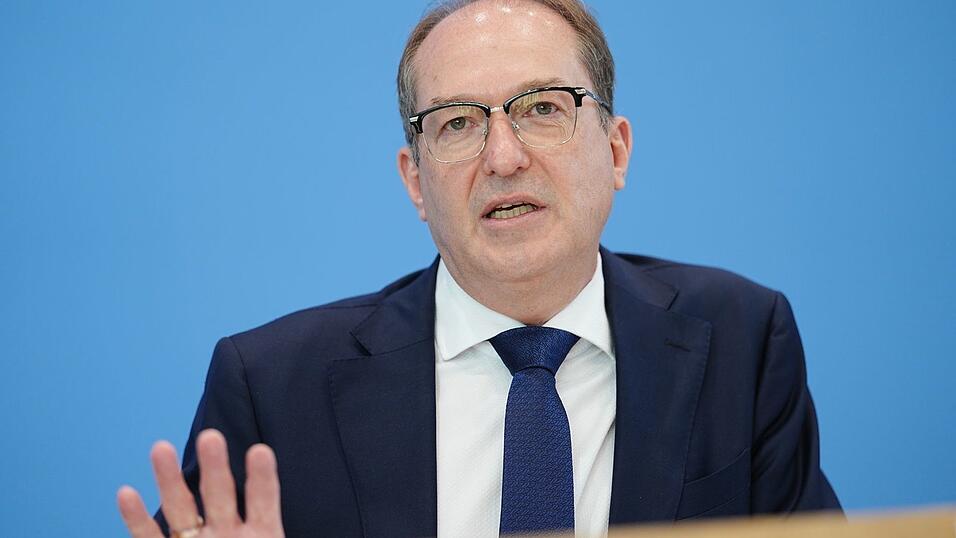 Alexander Dobrindt gilt als erfolgreichster Minister des Kabinetts Merz. Alexander Dobrindt gilt als erfolgreichster Minister des Kabinetts Merz.