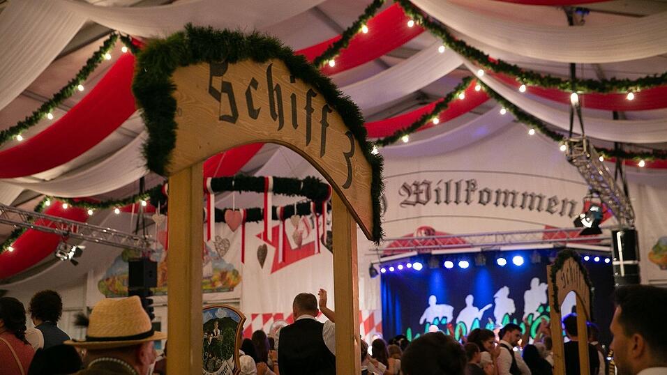 Die Partybilder vom Freitag, 12. August 2022, aus dem Festzelt Greindl.