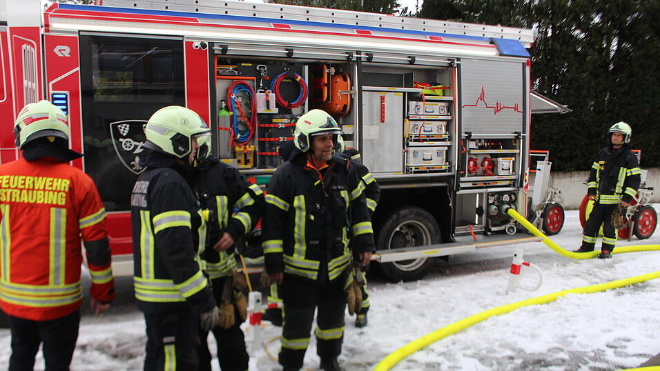 Essen am eingeschalteten Herd vergessen und das Haus verlassen: Das f&uuml;hrte zu einem Feuerwehreinsatz.