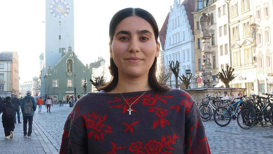 Mania ist dankbar, in Straubing zu sein. Trotz der Entfernung hat sie die Lage im Iran genau im Blick.