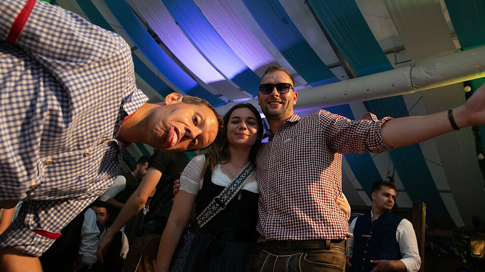 Die Partybilder vom Samstag, 16. August, aus dem Festzelt Wenisch. Die Partybilder vom Samstag, 16. August, aus dem Festzelt Wenisch.
