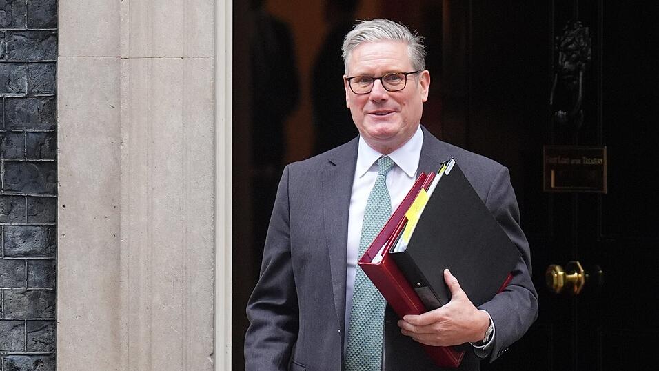 Der britische Premierminister, Keir Starmer, erhofft sich von den USA ein klares Bekenntnis zur Unterstützung der Ukraine im Abwehrkampf gegen Russland.
