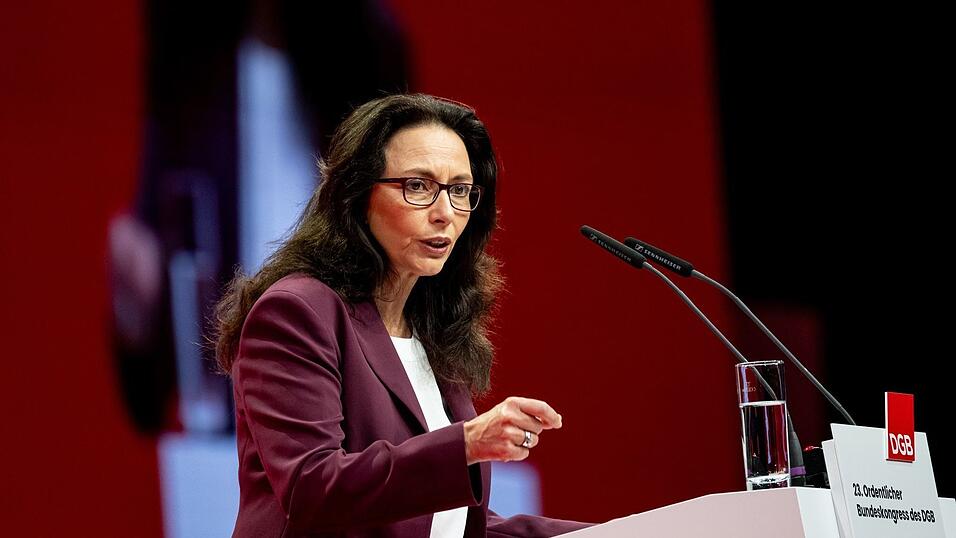DGB-Chefin Yasmin Fahimi hatte im Januar ihre eigene Rentenkommission berufen. (Archivbild)