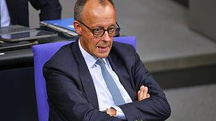 Friedrich Merz muss in den kommenden Tagen entscheiden, ob er das EU-Sanktionspaket gegen Israel mittragen wird.