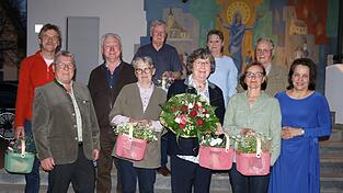 Die langj&auml;hrige Vorstandschaft mit Martina Hammerl (r.) und Peter Fischer (l.) vom Kreisverband.