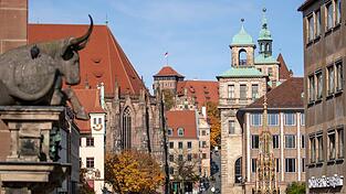 Die Stadt Nürnberg musste eine Sperre über ihren Kommunalhaushalt verhängen. (Archivbild) Die Stadt Nürnberg musste eine Sperre über ihren Kommunalhaushalt verhängen. (Archivbild)