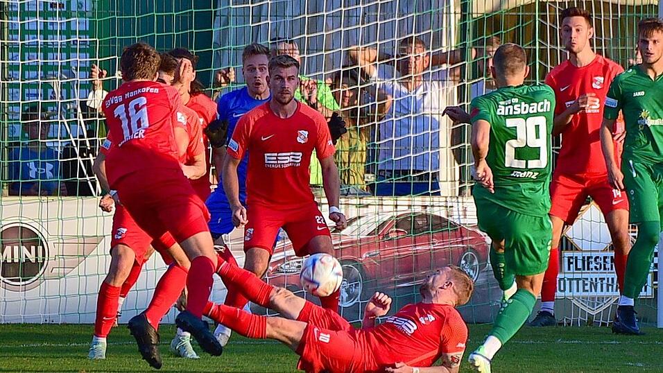 Die SpVgg Hankofen erkämpfte sich ein Unentschieden gegen die SpVgg Ansbach. Die SpVgg Hankofen erkämpfte sich ein Unentschieden gegen die SpVgg Ansbach.