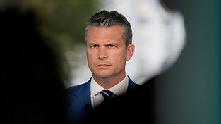 Hegseth spricht von «fabrizierten» Medienberichten. (Archivbild)