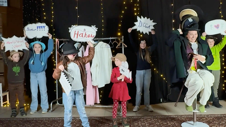 Im Januar haben die Workshop-Kinder im Vorfeld des Stummfilmabends spontan Redakteurin Uschi Schmidt vom ARD/ZDF Moma (Morgenmagazin) f&uuml;r einen Kurzfilm eingespannt.