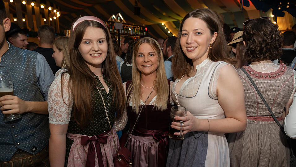 Die Partybilder vom Freitag, 11. August 2023, aus dem Festzelt Wenisch. Die Partybilder vom Freitag, 11. August 2023, aus dem Festzelt Wenisch.