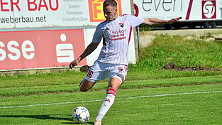 „Sechser“ Kilian Grabolle fehlt dem TSV Seebach im Auswärtsspiel beim SSV Eggenfelden. „Sechser“ Kilian Grabolle fehlt dem TSV Seebach im Auswärtsspiel beim SSV Eggenfelden.