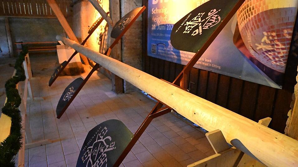 Das ist er nun: Der echte Maibaum f&uuml;r Rom.