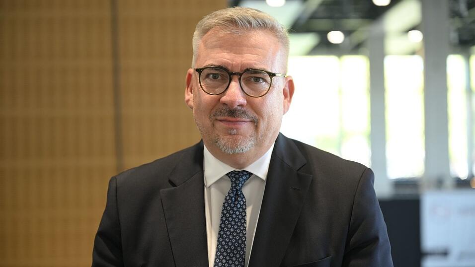 Früher für die FDP im Bundestag, heute als Tabaklobbyist tätig: Jan Mücke. Früher für die FDP im Bundestag, heute als Tabaklobbyist tätig: Jan Mücke.