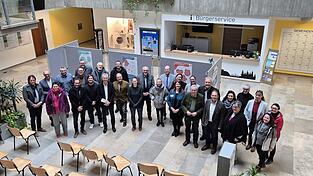 Im Landratsamt hatte es vor der Wahl eine Info-Ausstellung für junge Wähler gegeben. Im Landratsamt hatte es vor der Wahl eine Info-Ausstellung für junge Wähler gegeben.