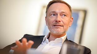'Wenn Merz nur mit linken Parteien koalieren kann, wird es dasselbe sein wie bei der Ampel oder der großen Koalition von Angela Merkel', sagt FDP-Chef Christian Lindner. Das könne niemand wollen.