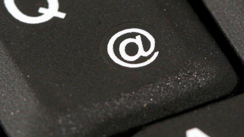 Das @-Zeichen auf einer Tastatur.